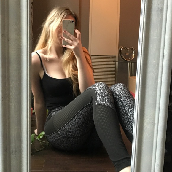 Lululemon Fit Physique leggings - Picture 11 of 12